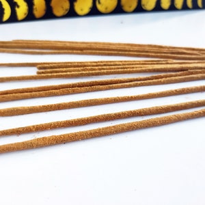 Bastoncini di incenso lunare, incenso biologico e naturale, incenso energetico lunare