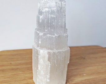 Medium Selenite Tower, Selenite Crystal 10 cm, Reiki Healing Stone, Cleansing and Reloading Stone, Meditation Crystal