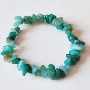 Green Aventurine Chip Bracelet: Natural Stone Spiritual Jewelry