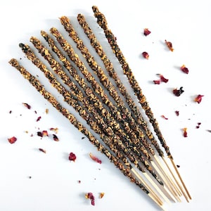Palo Santo & Rose Räucherstäbchen: Handgemacht mit natürlichen Zutaten