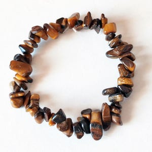 Tiger&#39;s Eye Chip Bracelet: Natural Stone Elastic Bracelet
