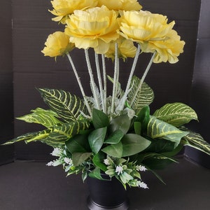 Ranunculus Silk Flower arrangements