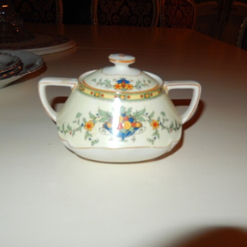 Order ENGLAND CROWN DUCAL Sugar Bowl with Lid