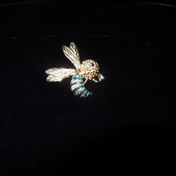 Reserved for Susan Gordesky.  Please do not purchase.  GOLD BEE BROOCH