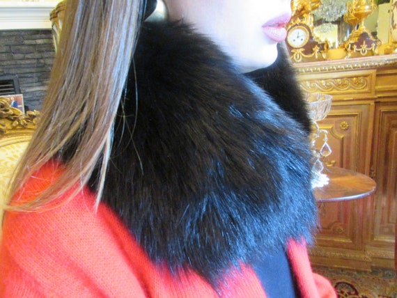 BLACK MINK COLLAR