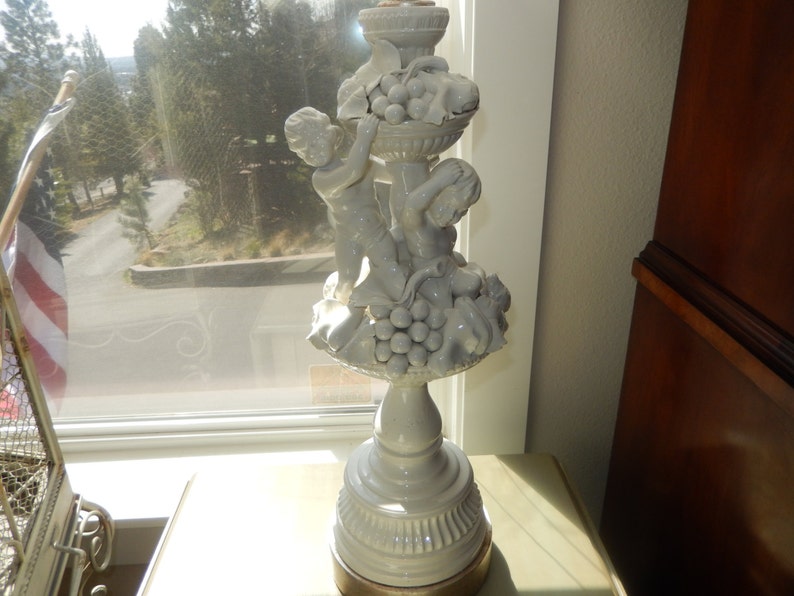 ITALY CHERUB LAMP