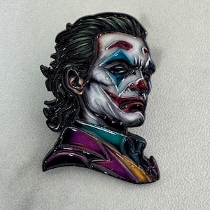 Joker pin