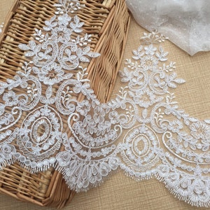 SALES!!! Sell By Yard Light Ivory Alencon Lace Trim, Corded Bridal Veil Lace Trim, Wedding Dress Lace Trim