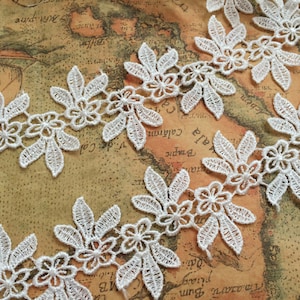 Flower lace Trim, Venise Lace Trim,  Small Lace Trim, Width about 4cm