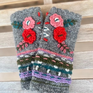 Embroidered Wool Fingerless Fleece Lined Gloves