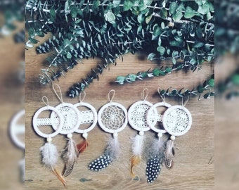 Dreamcatcher inspired favors. Wedding party gifts. Baby shower favors. Boho party favors.