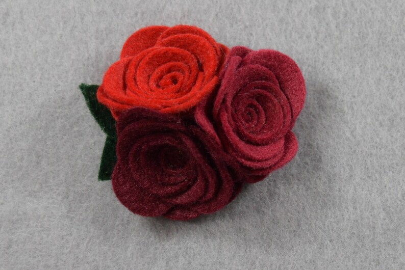 rose pin brooch
