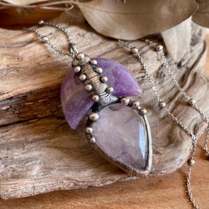 Amethyst Halbmond & Rosenquarz Anhänger / Amethyst Schmuck / Mond Anhänger / Herz Chakra