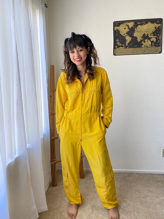 Vintage 90’s yellow jumpsuit size large Lots of po