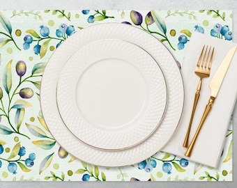 Blå blommig vinylplacematsset: Elegant bordsdekoration