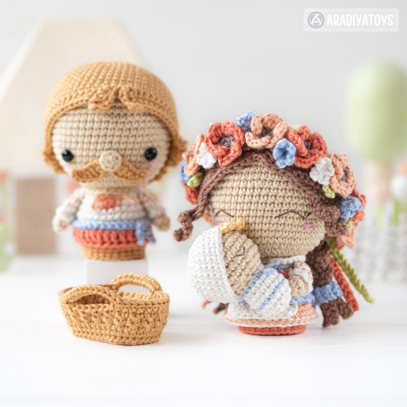 Ukrainian Family from Mini Kingdom collection / crochet patterns by AradiyaToys Amigurumi tutorial PDF file / crochet ukraine / stork image 3