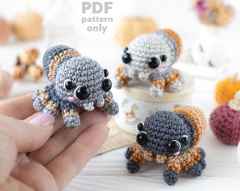 Wzór na szydełkowanie małego pająka, samouczek na Halloween, samouczek na amigurumi, AradiyaToys, mini królestwo, szydełkowa tarantula, plik DIY, ręcznie robiony wzór PDF na amigurumi