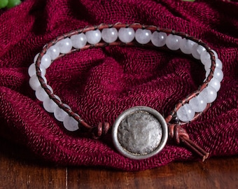 Leather wrap bracelet - Snow Quartz - Hippe boho