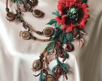Mohn. Blume Halskette. Rote Blume handgefertigt, Unikat Schmuck, bestickte Brosche, perfektes Geschenk für Frau.