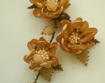 Wedding dress accessories, flower pin, floral hairpiece, bridal hair accessory, gold color flower