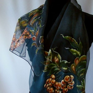 Scarf.Natural Seide Schal - floral, Rowan, grau-schwarz eine Hand-bemalte Schal