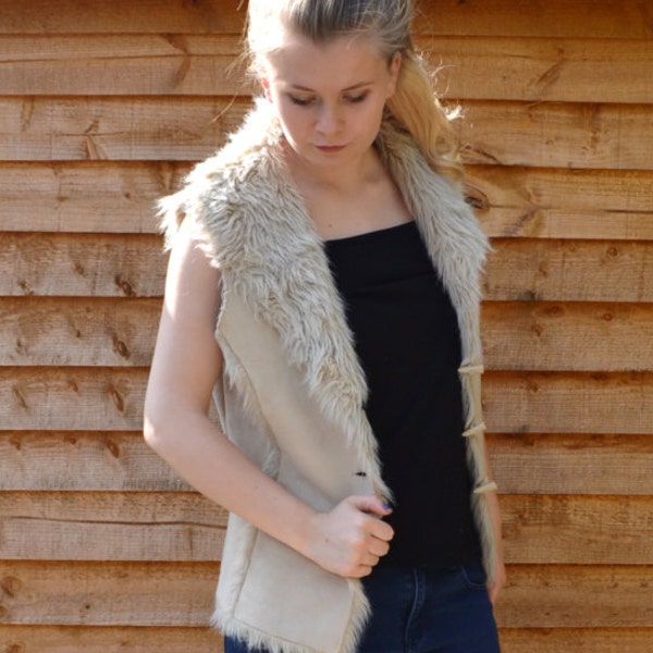 Vintage 70s White Cream Faux Suede Faux Fur Lined Gilet