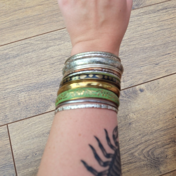 12 Vintage Bangles