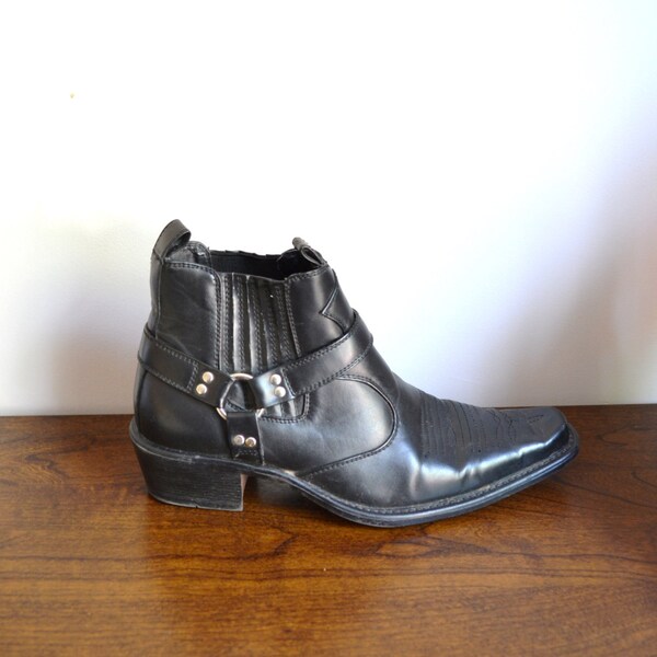 VINTAGE  Western Black Leather Boots