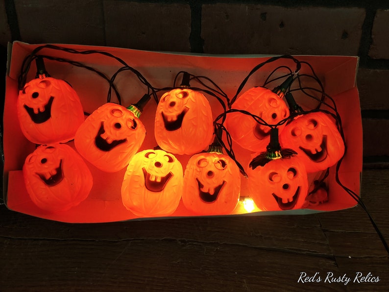 Vintage String of Plastic Pumpkin Lights image 5