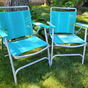 Plastic tri best sale fold lawn chairs