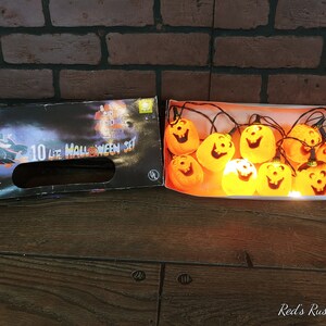 Vintage String of Plastic Pumpkin Lights image 2