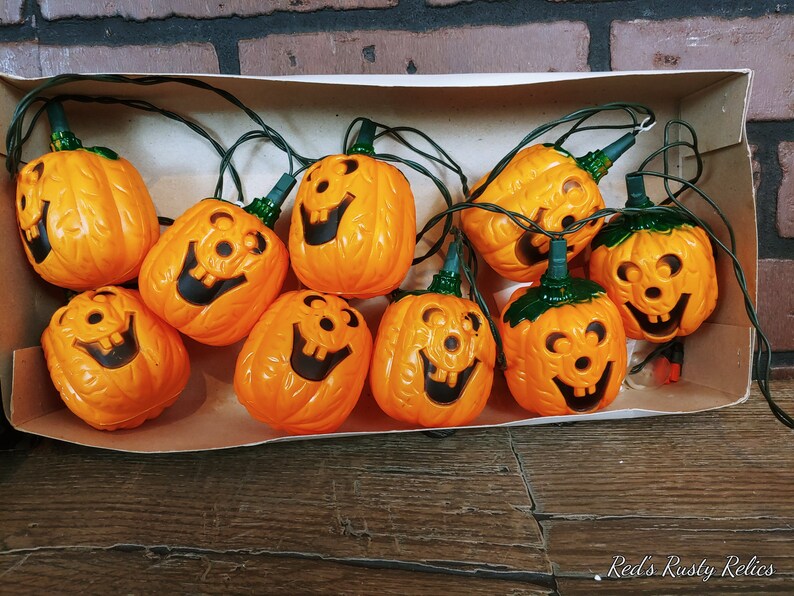 Vintage String of Plastic Pumpkin Lights image 3