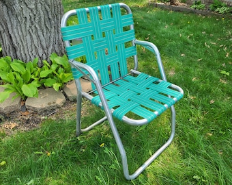 Mid Century Vintage Turquoise Webbed and Aluminum Folding Garden/Lawn Lounge Chair