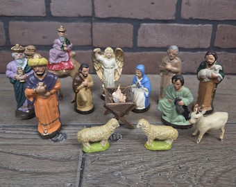 Gorgeous 14 Piece Germany Nativity Set