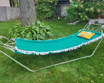 Vintage NOS New Old Stock Algoma Green Fringed Outdoor Hammock with Pillow