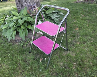 Retro Chrome and Pink Tricam Step Stool
