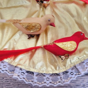 Set of 5 Christmas White and Red Bird Ornaments Decorations image 2