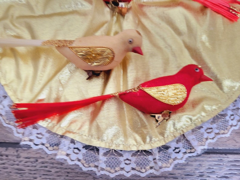 Set of 5 Christmas White and Red Bird Ornaments Decorations image 2