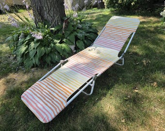 Vintage Tube White, Orange and Yellow Fabric Folding Garden/Lawn Lounge Chair