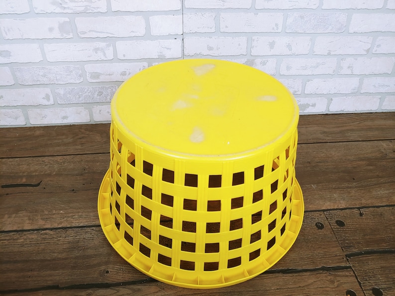 Vintage Rubbermaid Plastic Yellow Basket Weave Laundry Basket Etsy