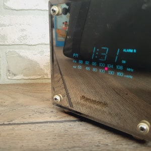 Panasonic Fluorescent Radio/Alarm Clock Model RC-58 image 3