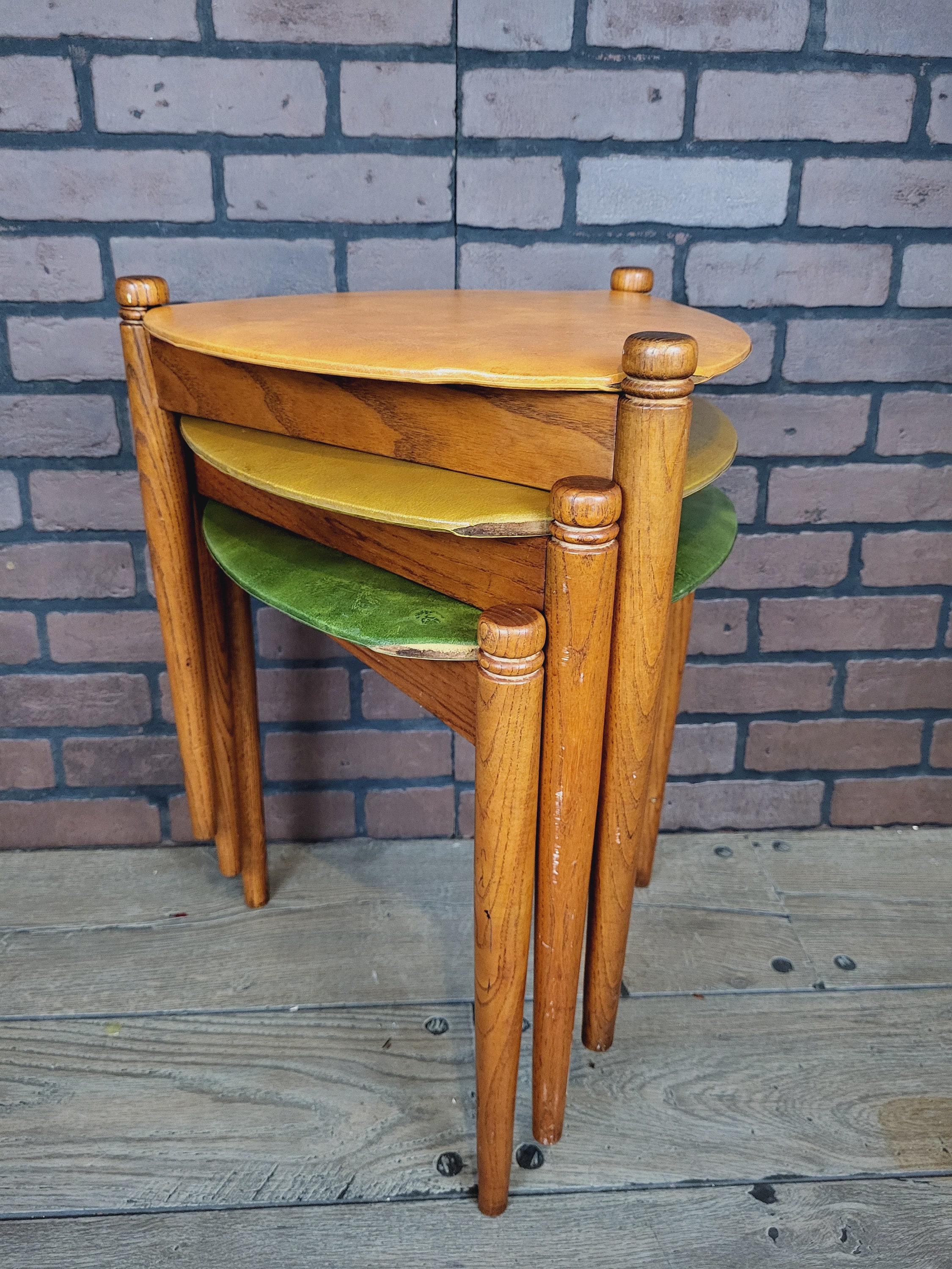 Vintage Set of 3 Lu Van Inc Guitar Pick Nesting Tables - Etsy Vintage Set of 3 Lu Van Inc Guitar Pick Nesting Tables - Etsy