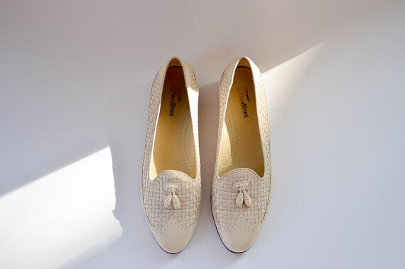 Cream Leather Loafer Flats/ Vintage 80s loafers /