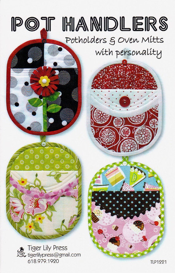 DIY Oven Mitt & Pot Holder Rack  Oven mitts & pot holders, Diy holder, Pot  holders