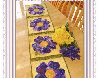 Patchwork Pansy *Applique Table Runner Sewing Pattern* By:  Jennifer Bosworth - Shabby Fabrics