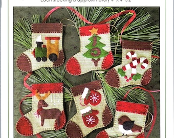 Warm Feet *Christmas Ornament Pattern* From:  Buttermilk Basin Design