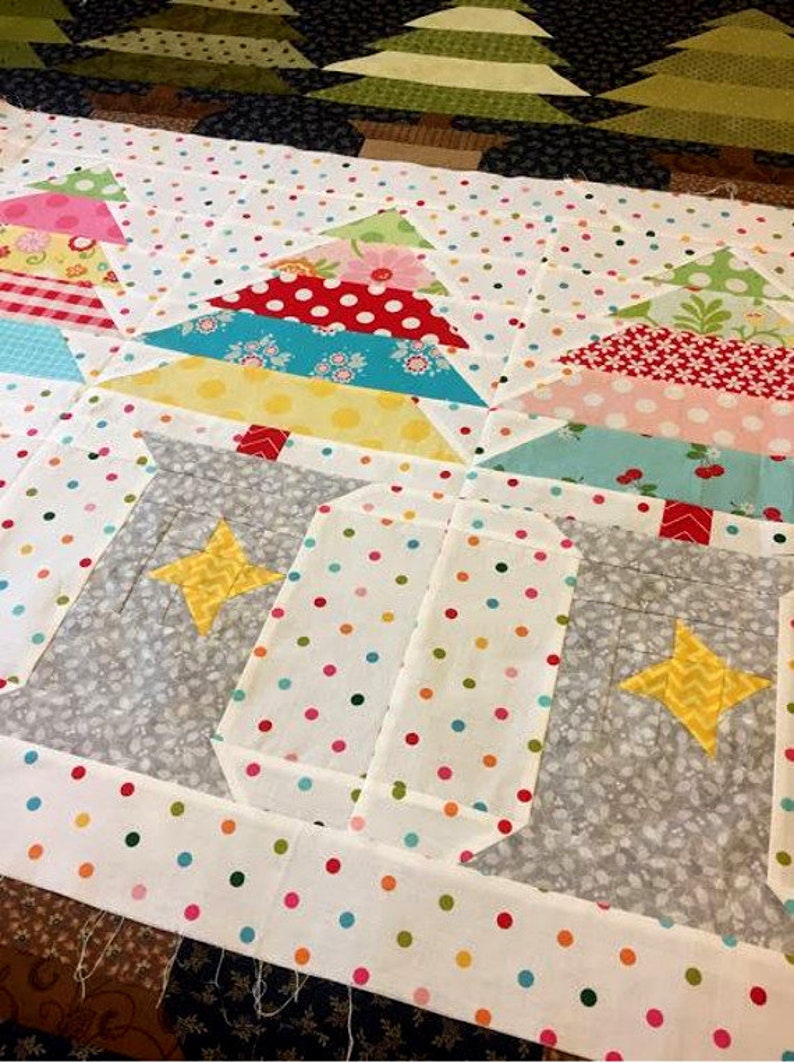 NOBLE SPOOLS A Scrappy Christmas Tree Quilt Pattern By Karen Etsy