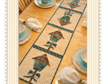 The Vintage Series: March Table Runner *Applique Sewing Pattern* By Jennifer Bosworth - Shabby Fabrics