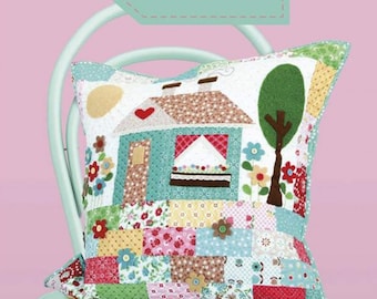 Granny's House *Pillow Pattern* By: Lori Holt of Bee In My Bonnet Co - Riley Blake Designs