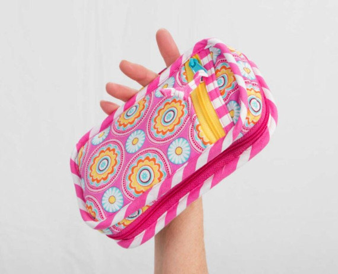 Close at Hand A Small Zipper Bag Sewing Pattern From by Etsy